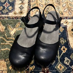 Dansko Sam Black Leather Clog Closed Toe Sandals Size 40